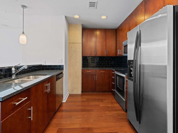 360 Nueces ST 1518, Austin TX 78701