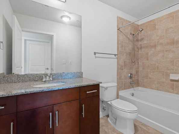 360 Nueces ST 1518, Austin TX 78701