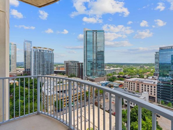 360 Nueces ST 1518, Austin TX 78701