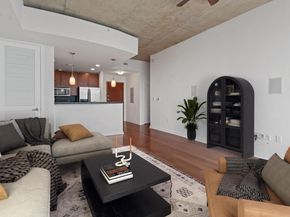 360 Nueces ST 1518, Austin TX 78701