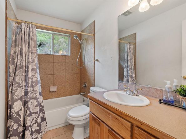 22305 Shotts DR, Spicewood TX 78669