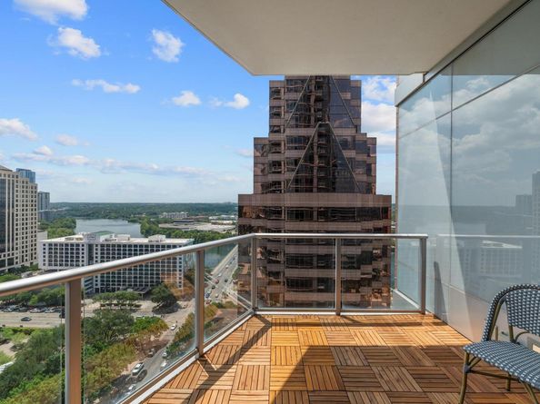 200 Congress Ave 19F, Austin TX 78701