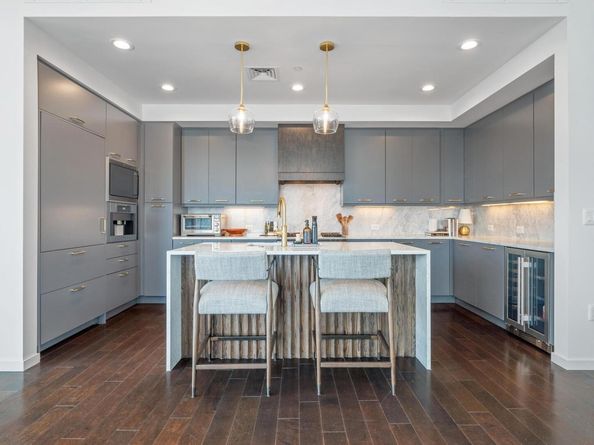 200 Congress Ave 19F, Austin TX 78701