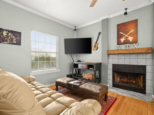3017 Sunridge DR, Austin TX 78741
