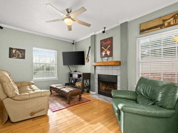3017 Sunridge DR, Austin TX 78741