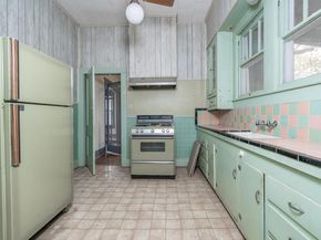 1621 S College ST, Georgetown TX 78626