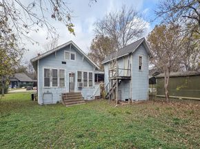 1621 S College ST, Georgetown TX 78626