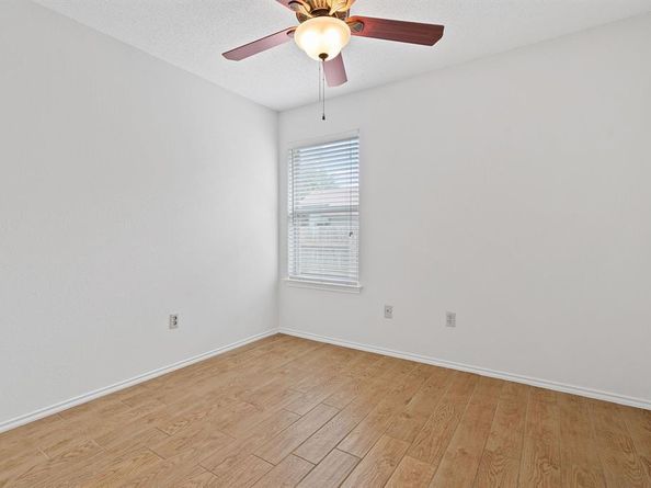 12706 Heinemann DR, Austin TX 78727