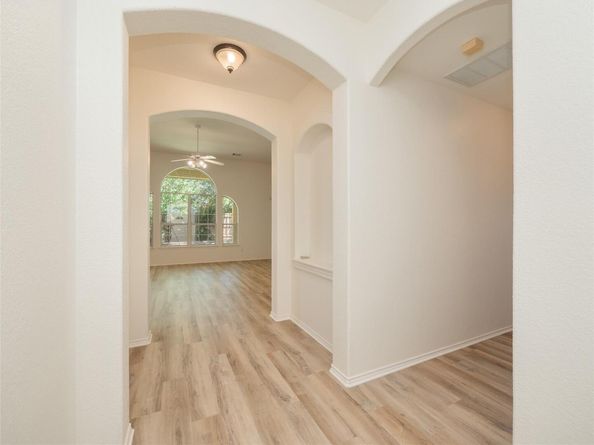 134 Retama DR, Georgetown TX 78626