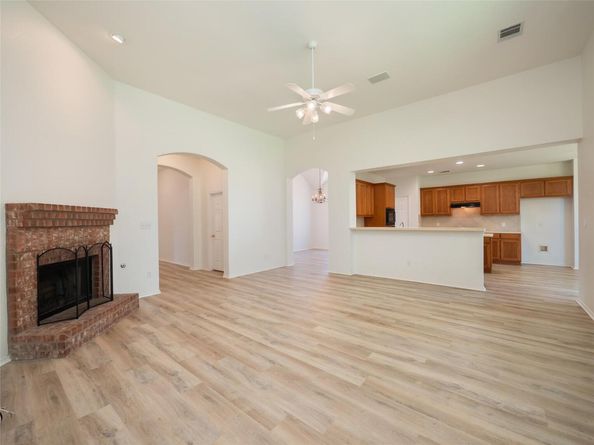 134 Retama DR, Georgetown TX 78626