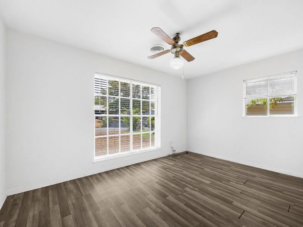 6906 Miranda DR, Austin TX 78752