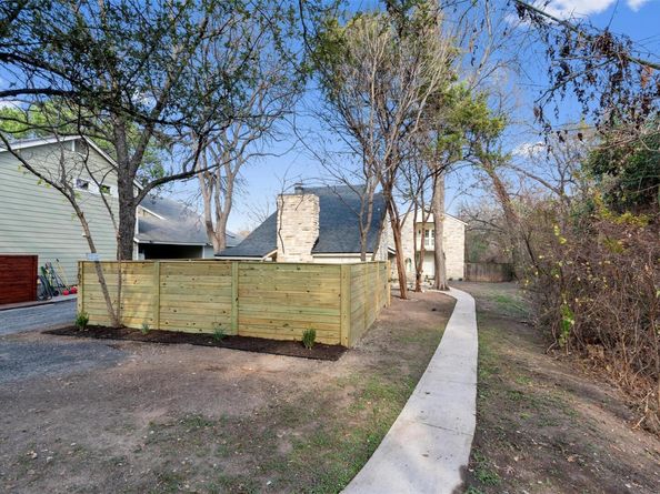 1702 Cinnamon PATH, Austin TX 78704