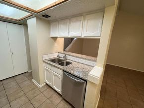 1702 Cinnamon PATH, Austin TX 78704