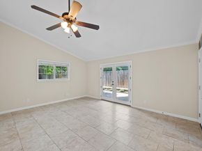 3102 Glen Ora ST 102, Austin TX 78704