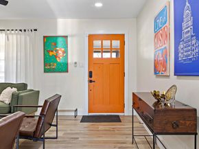 1317 Cloverleaf DR, Austin TX 78723