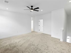 1500 Sylvan Glade unit 2b RD 2B, Austin TX 78745
