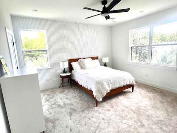 1500 Sylvan Glade unit 2b RD 2B, Austin TX 78745
