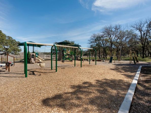501 Flamingo BLVD, Lakeway TX 78734