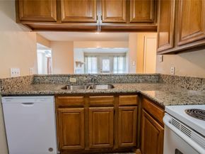 806 W 24th ST 320, Austin TX 78705