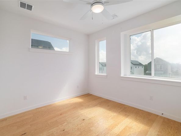 1192 Sarabeth WAY, Austin TX 78721