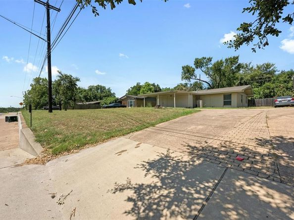 4610 S 1st ST, Austin TX 78745