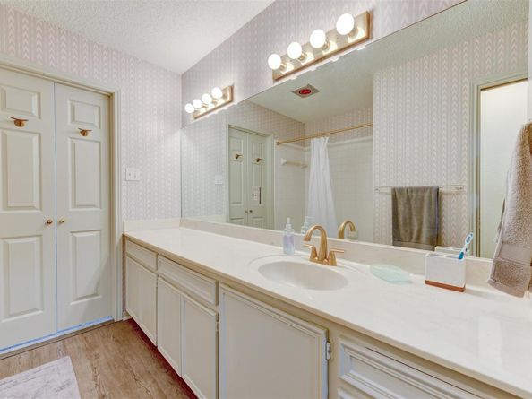 5701 Westslope DR B2, Austin TX 78731