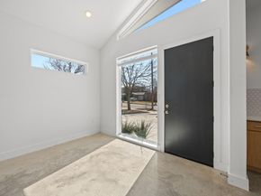 106 W Croslin St 1, Austin TX 78752