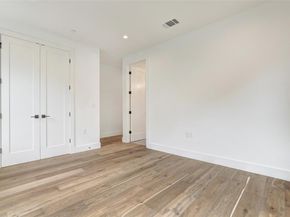 3208 Clawson RD 5B, Austin TX 78704