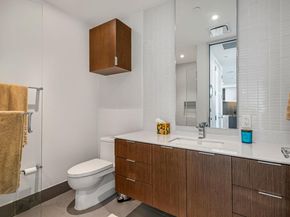 301 West Ave 2009, Austin TX 78701
