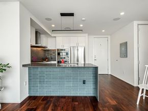 301 West Ave 2009, Austin TX 78701