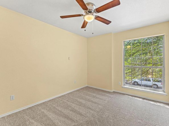9216 Vigen CIR, Austin TX 78748
