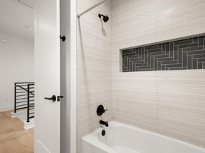 1402 Cotton ST, Austin TX 78702