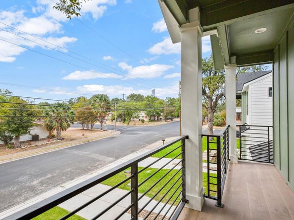1402 Cotton ST, Austin TX 78702