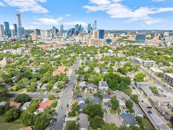 1402 Cotton ST, Austin TX 78702