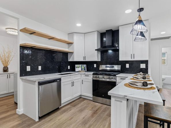 1601 N Redondo DR, Austin TX 78721