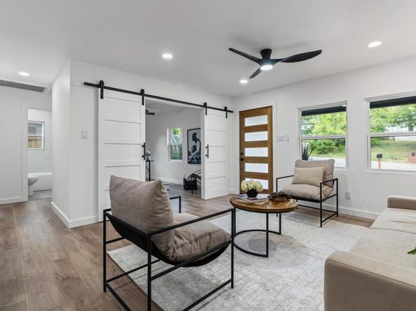 1601 N Redondo DR, Austin TX 78721