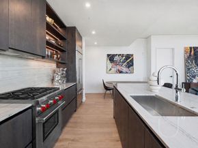 610 Davis ST 2112, Austin TX 78701