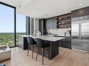 610 Davis ST 2112, Austin TX 78701