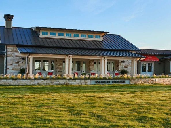 112 Ensberg LN, Liberty Hill TX 78642