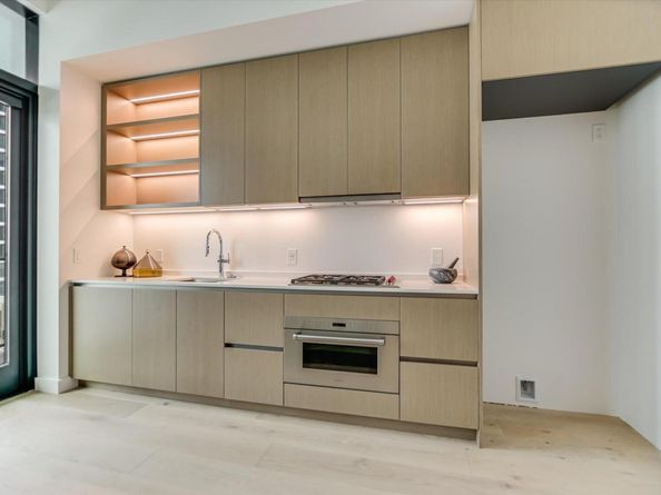 610 Davis ST 3307, Austin TX 78701
