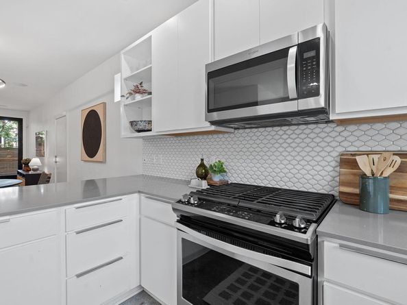 705 N Bluff DR 14, Austin TX 78745