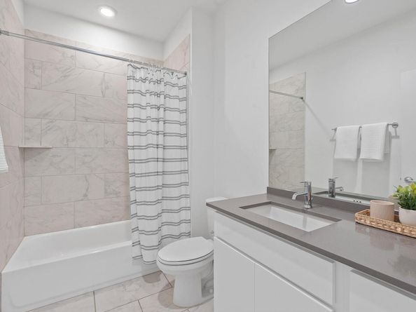 705 N Bluff DR 14, Austin TX 78745