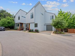 705 N Bluff DR 14, Austin TX 78745
