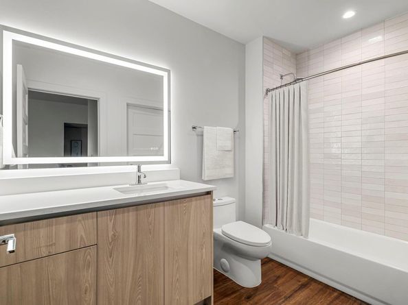 5515 Humming Bird LN 309, Austin TX 78745