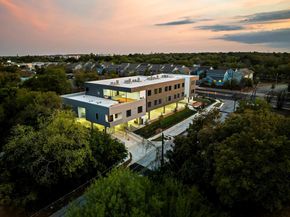 5515 Humming Bird LN 309, Austin TX 78745