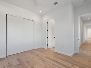 2512 Ridgeview ST, Austin TX 78704