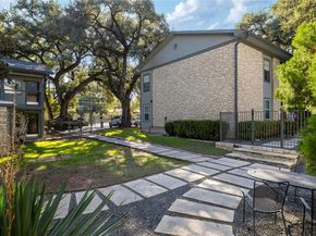 2303 East Side DR 223, Austin TX 78704