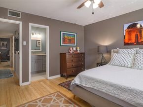 2303 East Side DR 223, Austin TX 78704