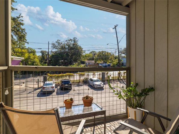 2303 East Side DR 223, Austin TX 78704