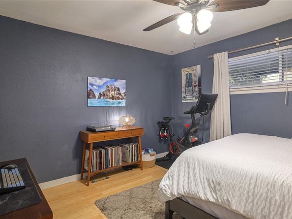 2303 East Side DR 223, Austin TX 78704